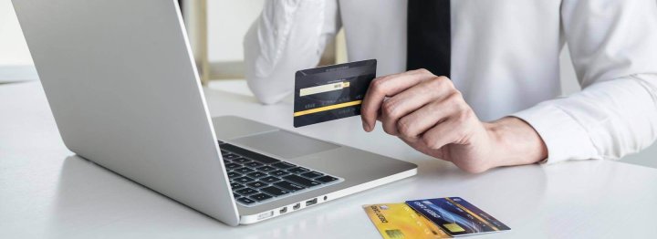 man-using-credit-card-register-security-code-payme-2023-08-11-17-40-27-utc.jpg